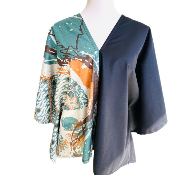 0133B / Petite Style Top, Batik Pattern Cropped Kaftan - Picture 1 of 8